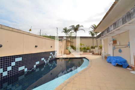 Apartamento para alugar com 45m², 2 quartos e sem vagaÁrea comum - Piscina