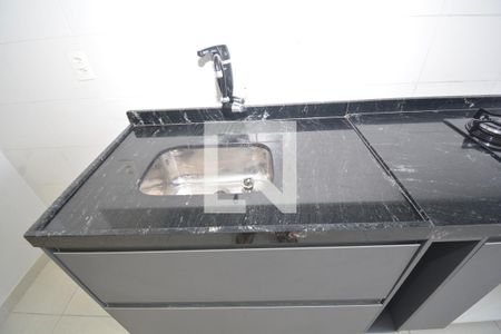 Apartamento para alugar com 45m², 2 quartos e sem vagaCozinha e Área de Serviço