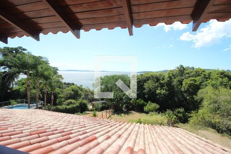 Casa à venda com 230m², 3 quartos e 7 vagas Casa à venda com 230m², 3 quartos e 7 vagasvista da Sacada