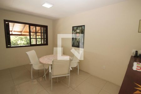 Casa à venda com 230m², 3 quartos e 7 vagas Casa à venda com 230m², 3 quartos e 7 vagasSala de Jantar