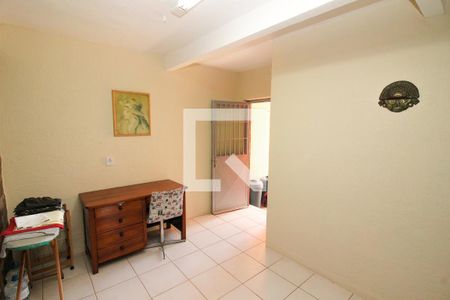 Casa à venda com 230m², 3 quartos e 7 vagas Casa à venda com 230m², 3 quartos e 7 vagasQuarto de Serviço