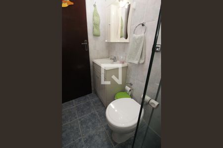 Casa à venda com 230m², 3 quartos e 7 vagas Casa à venda com 230m², 3 quartos e 7 vagasBanheiro da Suíte 2