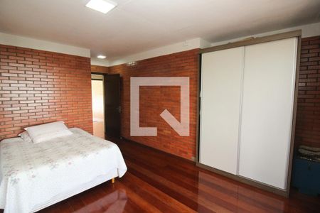 Suíte 1 de casa à venda com 3 quartos, 230m² em Espírito Santo, Porto Alegre
