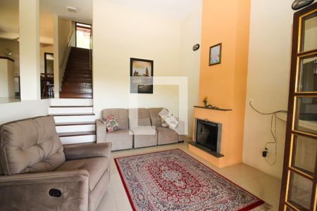 Sala de Estar de casa à venda com 3 quartos, 230m² em Espírito Santo, Porto Alegre