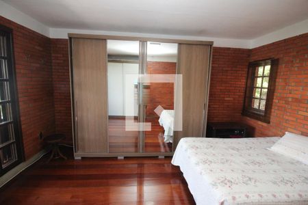 Casa à venda com 230m², 3 quartos e 7 vagas Casa à venda com 230m², 3 quartos e 7 vagasSuíte 1
