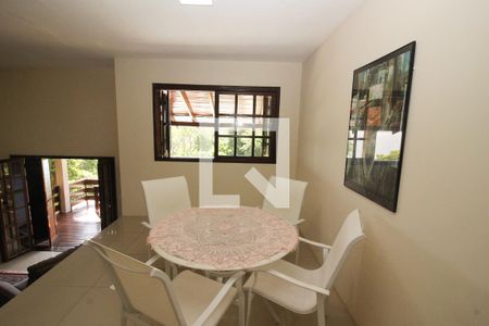 Casa à venda com 230m², 3 quartos e 7 vagas Casa à venda com 230m², 3 quartos e 7 vagasSala de Jantar