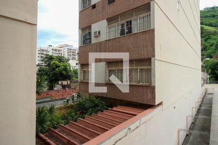 Apartamento à venda com 105m², 3 quartos e 1 vaga Apartamento à venda com 105m², 3 quartos e 1 vagaVista do Quarto 2