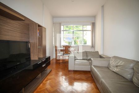 Apartamento à venda com 105m², 3 quartos e 1 vaga Apartamento à venda com 105m², 3 quartos e 1 vagaSala
