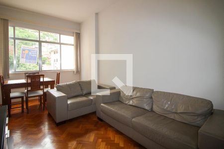 Apartamento à venda com 105m², 3 quartos e 1 vaga Apartamento à venda com 105m², 3 quartos e 1 vagaSala