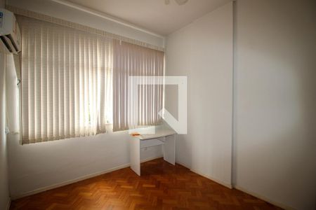 Apartamento à venda com 105m², 3 quartos e 1 vaga Apartamento à venda com 105m², 3 quartos e 1 vagaQuarto 2