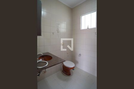 Casa para alugar com 230m², 3 quartos e 2 vagasBanheiro da Suíte