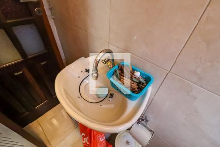 Casa à venda com 289m², 5 quartos e 3 vagasBanheiro de serviço