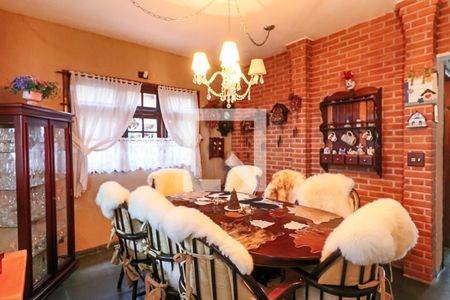 Casa à venda com 289m², 5 quartos e 3 vagasSala de Jantar