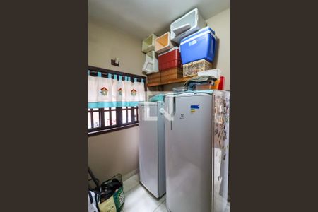 Casa à venda com 289m², 5 quartos e 3 vagasDespensa