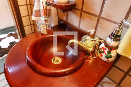 Casa à venda com 289m², 5 quartos e 3 vagasLavabo