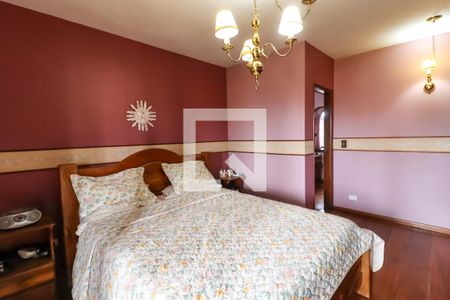 Casa à venda com 289m², 5 quartos e 3 vagasSuíte 1