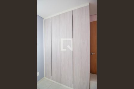 Apartamento à venda com 43m², 2 quartos e 1 vagaQuarto 2 - Armários