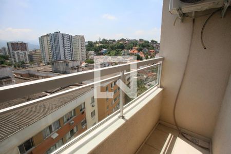 Apartamento à venda com 65m², 3 quartos e 1 vaga Apartamento à venda com 65m², 3 quartos e 1 vagaVaranda da Sala