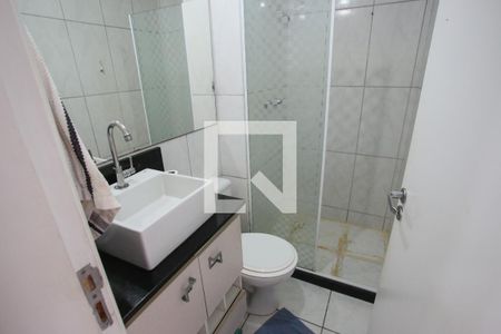 Apartamento à venda com 65m², 3 quartos e 1 vaga Apartamento à venda com 65m², 3 quartos e 1 vagaBanheiro Social