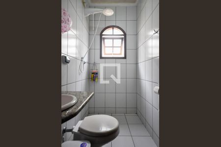 Casa para alugar com 200m², 3 quartos e 2 vagasBanheiro