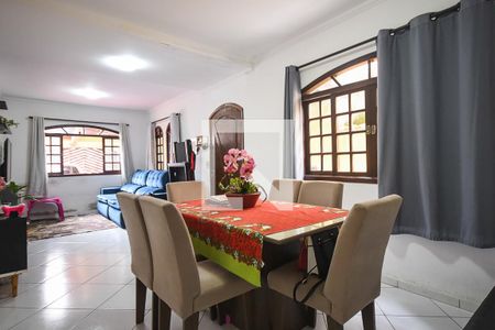 Sala de casa para alugar com 3 quartos, 200m² em Parque Monte Alegre, Taboão da Serra