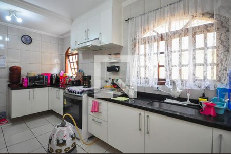 Casa para alugar com 200m², 3 quartos e 2 vagasCozinha