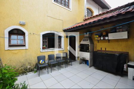 Casa para alugar com 200m², 3 quartos e 2 vagasChurrasqueira