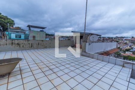 Casa à venda com 288m², 4 quartos e 2 vagasTerraço