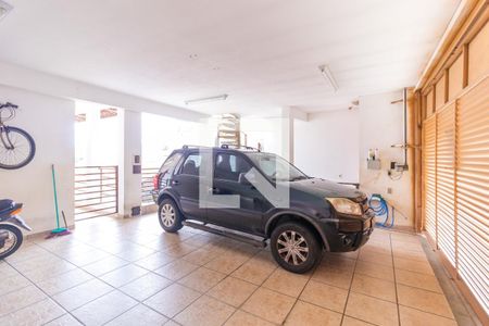 Casa à venda com 288m², 4 quartos e 2 vagasGaragem