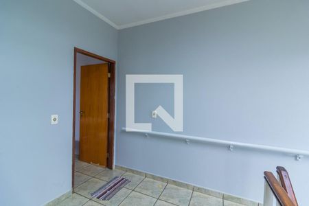 Casa à venda com 288m², 4 quartos e 2 vagasEscritório