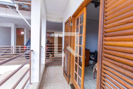 Casa à venda com 288m², 4 quartos e 2 vagasSacada do Quarto 2
