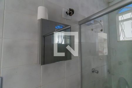 Casa à venda com 288m², 4 quartos e 2 vagasBanheiro da Suíte da Eícula