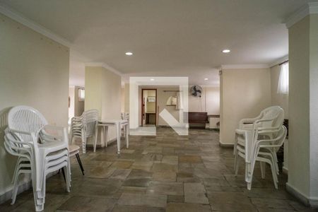 Apartamento à venda com 69m², 2 quartos e sem vagaÁrea comum