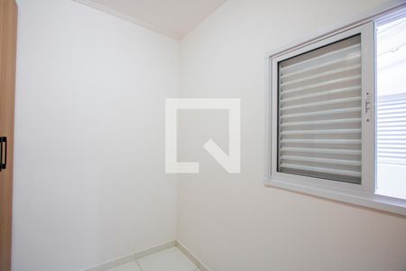 Quarto 2 de apartamento para alugar com 2 quartos, 43m² em Jardim Paraíso, Santo André