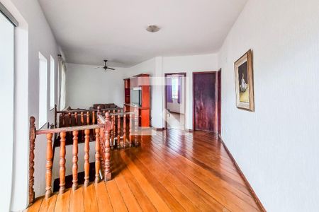 Sala 3 de casa para alugar com 5 quartos, 360m² em Planalto, Belo Horizonte