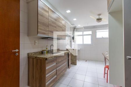 Apartamento à venda com 68m², 2 quartos e sem vaga Apartamento à venda com 68m², 2 quartos e sem vagaCozinha