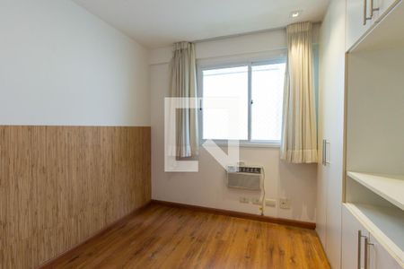 Quarto de apartamento à venda com 2 quartos, 68m² em Jardim Botânico, Rio de Janeiro