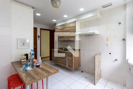 Apartamento à venda com 68m², 2 quartos e sem vaga Apartamento à venda com 68m², 2 quartos e sem vagaCozinha