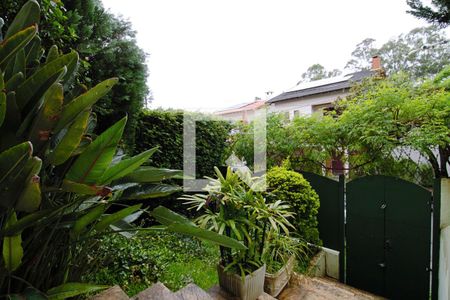 Entrada  de casa à venda com 3 quartos, 420m² em Jardim Viana, São Paulo