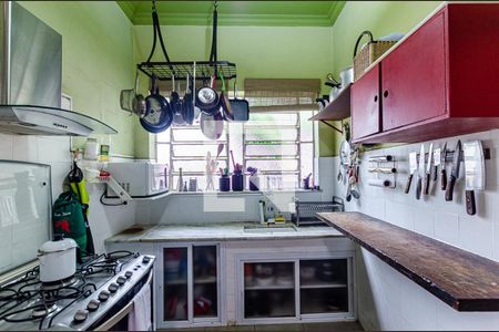 Casa à venda com 180m², 4 quartos e sem vaga Casa à venda com 180m², 4 quartos e sem vagaCozinha