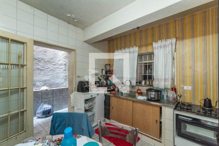 Casa à venda com 200m², 2 quartos e 2 vagasCozinha