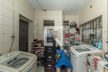 Casa à venda com 200m², 2 quartos e 2 vagasÁrea de Serviço