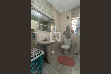 Casa à venda com 200m², 2 quartos e 2 vagasBanheiro