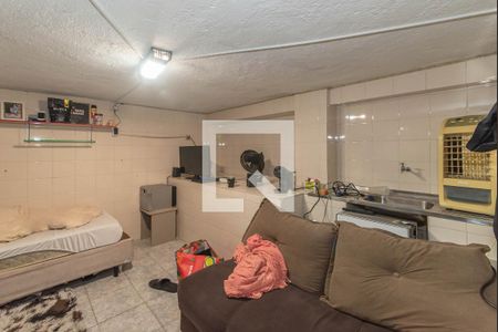 Casa à venda com 200m², 2 quartos e 2 vagasQuarto de Serviço