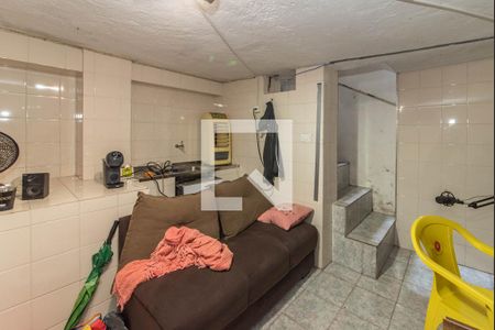 Casa à venda com 200m², 2 quartos e 2 vagasQuarto de Serviço