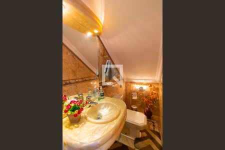 Casa à venda com 189m², 4 quartos e 2 vagas Casa à venda com 189m², 4 quartos e 2 vagasLavabo