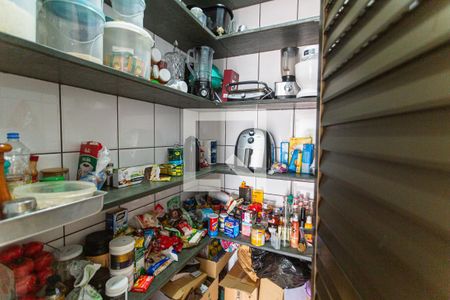 Casa à venda com 275m², 3 quartos e 3 vagas Casa à venda com 275m², 3 quartos e 3 vagasDespensa