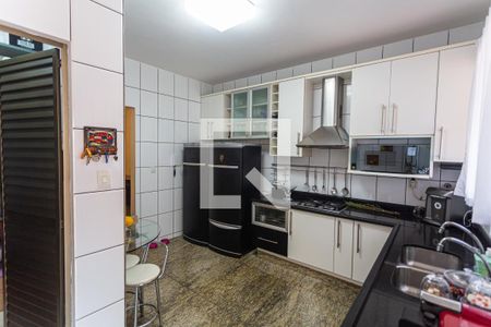 Casa à venda com 275m², 3 quartos e 3 vagas Casa à venda com 275m², 3 quartos e 3 vagasCozinha