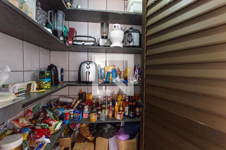 Casa à venda com 275m², 3 quartos e 3 vagas Casa à venda com 275m², 3 quartos e 3 vagasDespensa