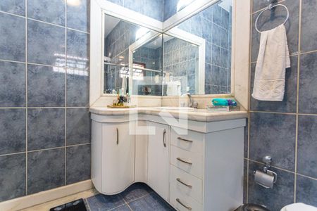 Casa à venda com 275m², 3 quartos e 3 vagas Casa à venda com 275m², 3 quartos e 3 vagasBanheiro da Suíte